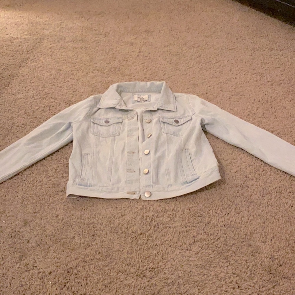 Light wash jean jacket
